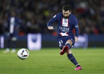 Messi scores in PSG victory on first appearance since World Cup win
