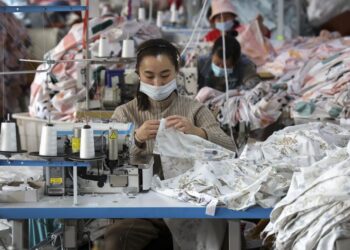 Chinese factory activity rebounds, adding to recovery signs