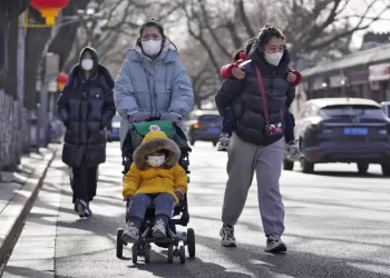 China records 1st population fall in decades as births drop