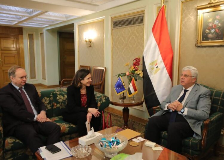 Bid for stronger
scientific ties with EU 1 - Egyptian Gazette Minister of Higher Education and Scientific Research Ayman Ashour during his talks on Monday with EU Ambassador in Cairo Christian Berger and Cristina Russo of the Directorate-General for Research and Innovation of the European Commission.