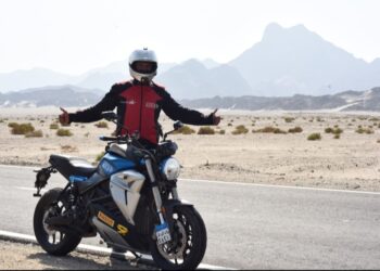 Pedalling and coasting for sustainability