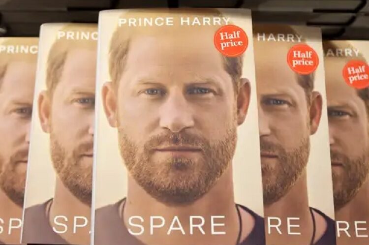 Harry tell-all book 'Spare' sells record 1.4 mln copies on day one 1 - Egyptian Gazette Prince Harry’s memoir “Spare” became the fastest selling non-fiction book ever in the UK on its release day, its publisher said.