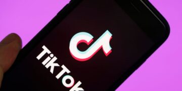 TikTok is testing alerts that tell you to go to bed