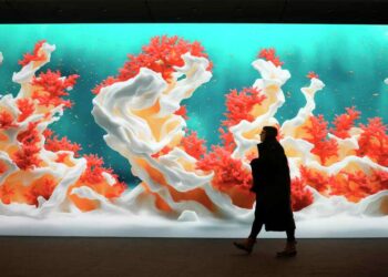 Ukraine first lady headlines first big day at Davos meeting