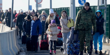 8.942 million Ukrainian refugees cross into Poland since Feb.