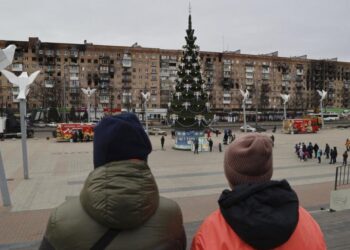 Kremlin-ordered truce is uncertain amid suspicion of motives