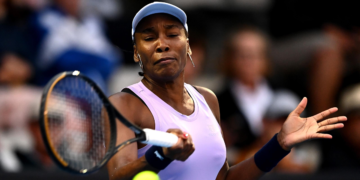 Venus Williams wins first singles match since 2021