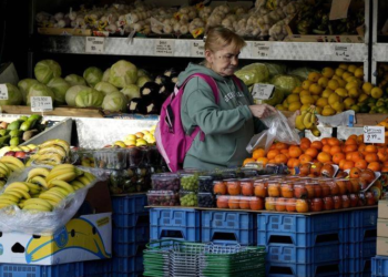 World food prices hit record high in 2022