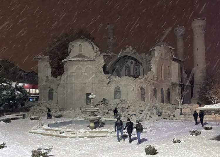 'Egypt ready to extend assistance to Turkey, Syria to face effects of earthquake' 2 - Egyptian Gazette 'Egypt ready to extend assistance to Turkey, Syria to face effects of earthquake' 1 - Egyptian Gazette