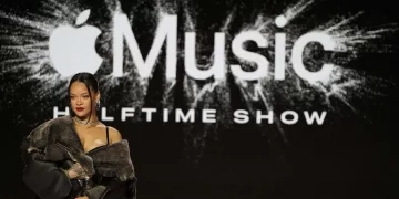 Rihanna, trio of anthems highlight Super Bowl’s star power