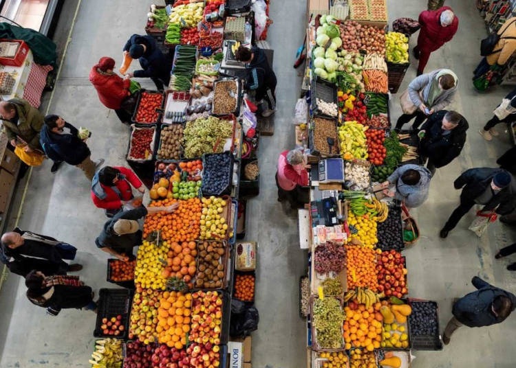World food prices decline for 10th month running in January, says FAO 1 - Egyptian Gazette The United Nations food agency's world price index fell in January for a 10th consecutive month, and is now down some 18% from a record high hit last March.