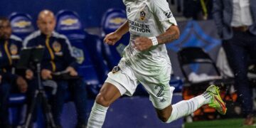 Barca signs defender Araujo from LA Galaxy