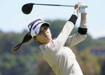 World no.1 Lydia Ko three shots off lead at LPGA Thailand