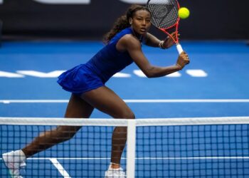 Unseeded Parks beats top-seeded Garcia for 1st title