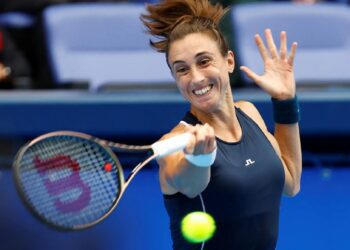 Petra Martic upsets Sakkari in Linz