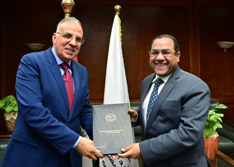 Irrigation minister asserts importance of selecting best cadres as ministry staffers 2 - Egyptian Gazette Irrigation minister asserts importance of selecting best cadres as ministry staffers 1 - Egyptian Gazette