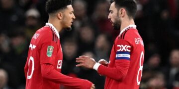 Man United finish off Forest to cruise into League Cup final