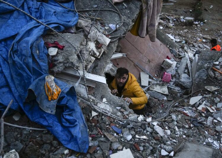 Hope fading as deaths in Turkey, Syria quake pass 11,000 1 - Egyptian Gazette