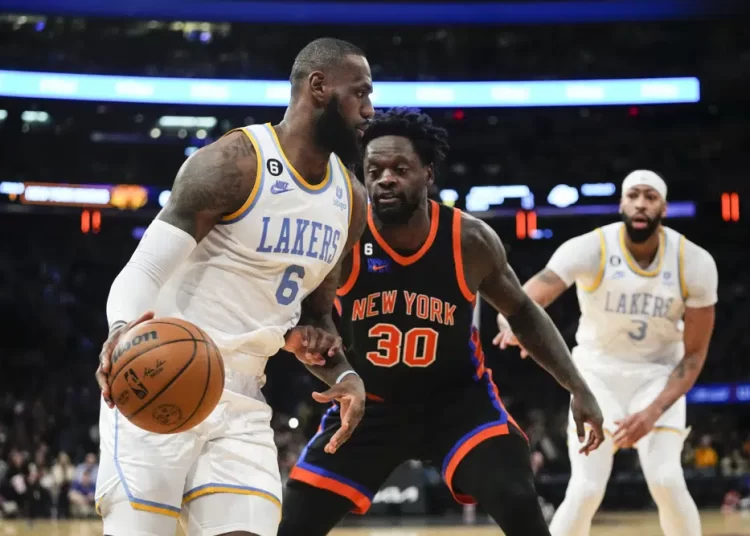 James has triple-double, leads Lakers past Knicks in OT 2 - Egyptian Gazette James has triple-double, leads Lakers past Knicks in OT 1 - Egyptian Gazette