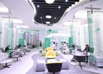 Communications min. inaugurates 2 Post offices in 6th of October, Downtown