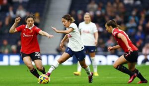 Man United stuns Spurs to go top of WSL 5 - Egyptian Gazette Man United stuns Spurs to go top of WSL 4 - Egyptian Gazette