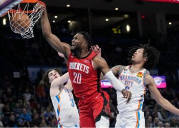 Banchero, Magic win as Hornets struggle