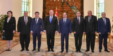 Cairo, Bucharest for promoting co-operation especially in economic, trade fields