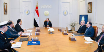 Sisi directs gov’t to remove obstacles, challenges facing industrial sector