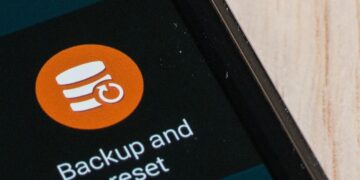 How to wipe your smartphone before selling it