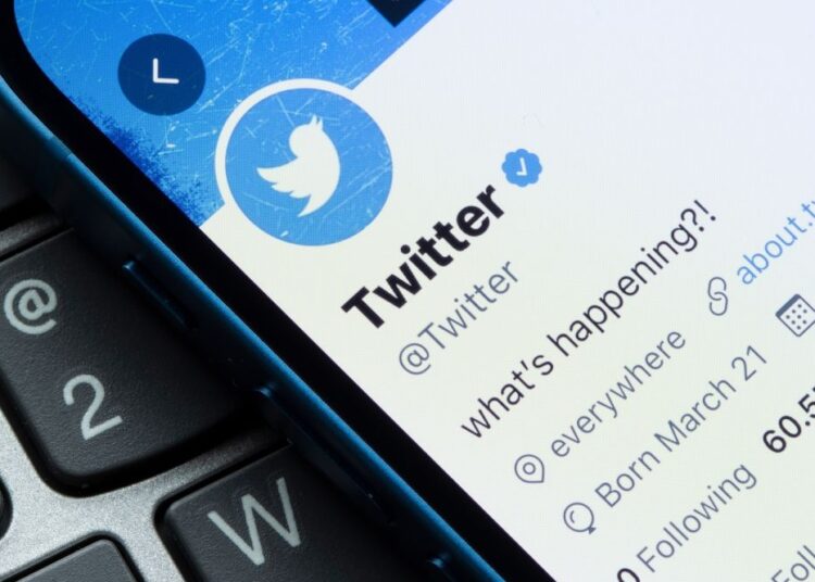 Twitter Inc is working to introduce payments on the social media platform and has begun applying for regulatory licenses.