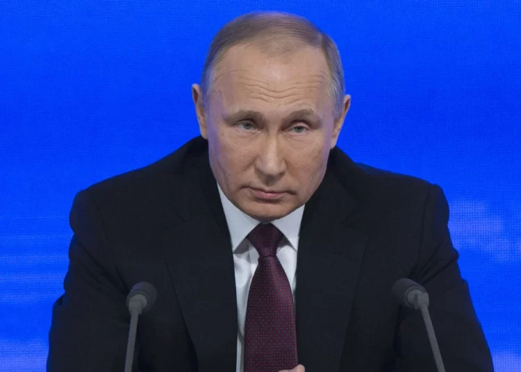 Kremlin spokesman has no idea when Putin makes decision regarding presidential election 2 - Egyptian Gazette Kremlin spokesman has no idea when Putin makes decision regarding presidential election 1 - Egyptian Gazette