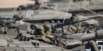 Israeli army sends reinforcement to troops as clashes erupt with residents of Nablus