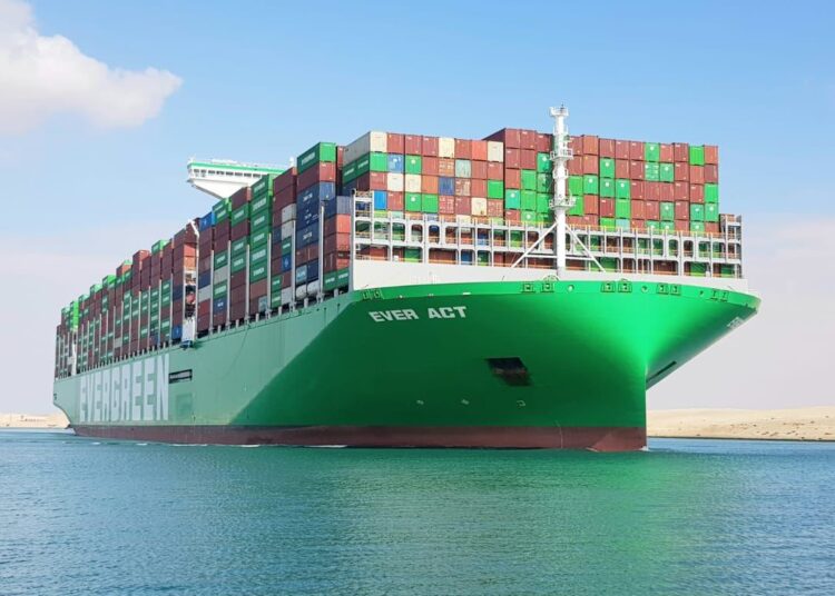 Suez Canal achieved in January the highest monthly revenue in its history, reaching $802 million, surpassing the record achieved in August by $56.4 million.