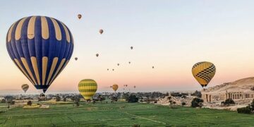 23 hot air balloons fly in Luxor, carrying 440 tourists 1 - Egyptian Gazette 23 hot air balloons fly in Luxor, carrying 440 tourists