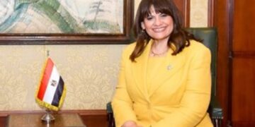 Emigration min. assures expats govt not to access salaries, accounts