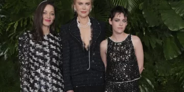 Hollywood stars spend Oscars eve at annual Chanel dinner