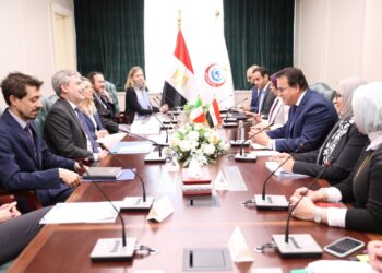 Health min. follows up outcome of project with Italy to improve nursing services in Egypt