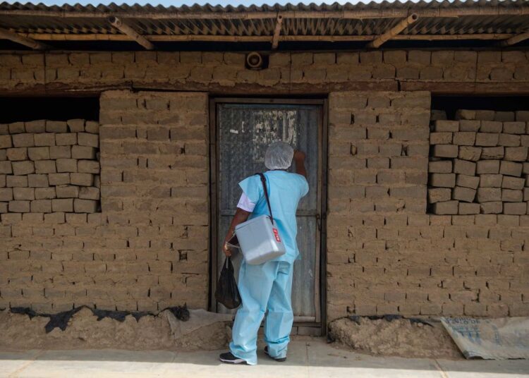 Health Ministry: 4.4 mln people vaccinated under "door knocking" campaign in 5 governorates 1 - Egyptian Gazette