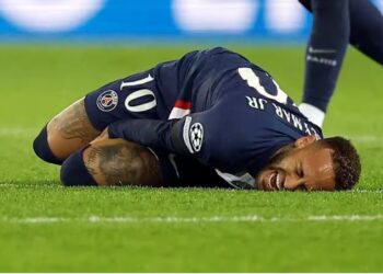 Neymar’s season ended by ankle surgery