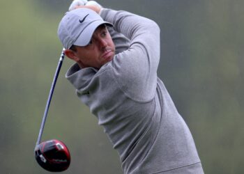 McIlroy powers to win in Match Play