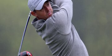 McIlroy powers to win in Match Play