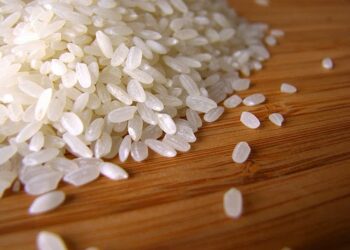 Govt denies any shortage in white rice