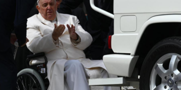Pope Francis set to leave hospital, attend Easter service, Vatican says 1 - Egyptian Gazette Pope Francis set to leave hospital, attend Easter service, Vatican says