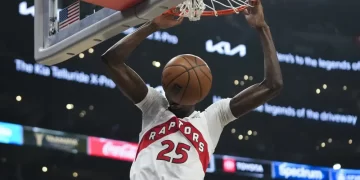 Clippers pull away in second half to beat Raptors 108-100