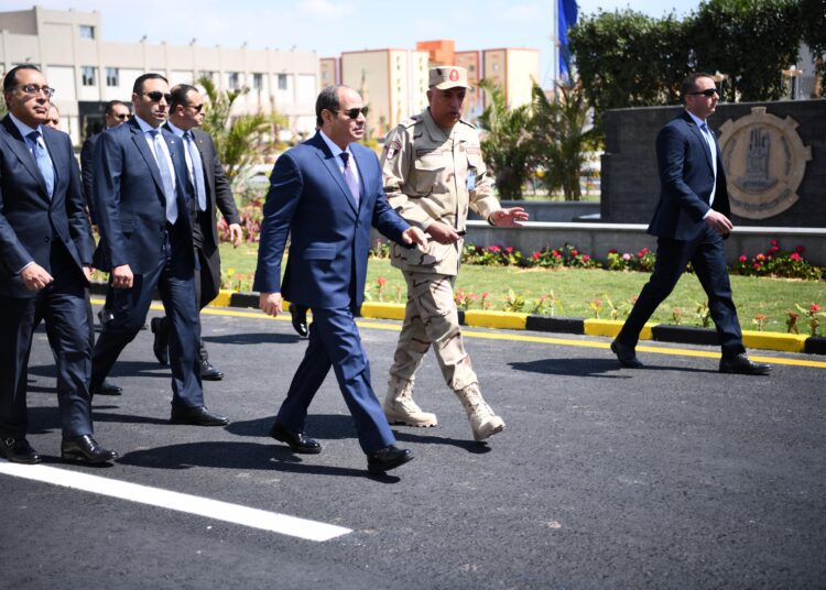 President Sisi arrives at nitrogen fertilizer complex in Ain Sokhna 2 - Egyptian Gazette President Sisi arrives at nitrogen fertilizer complex in Ain Sokhna 1 - Egyptian Gazette