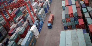 South Korea industrial output slumps