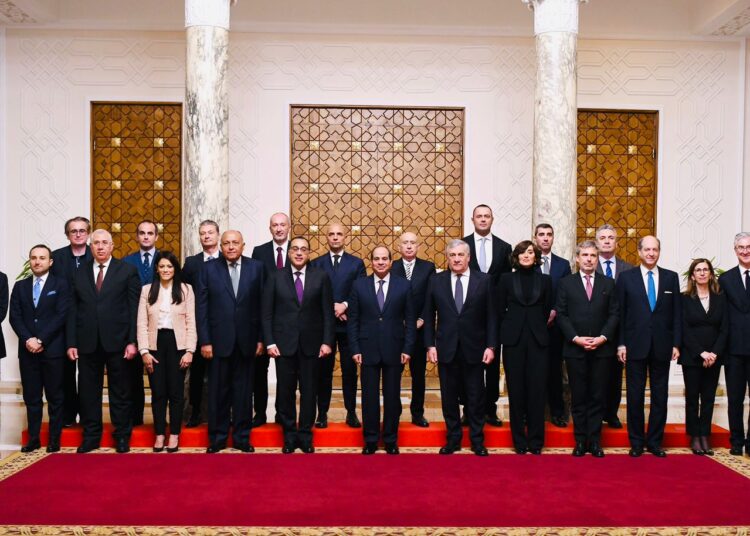 Egypt, Italy to implement strategic partnership 1 - Egyptian Gazette Egypt's President Abdel Fattah El Sisi posing for a group photo on Tuesday with Italian Deputy Prime Minister and Minister of Foreign Affairs and International Co-operation Antonio Tajani and his accompanying delegation.