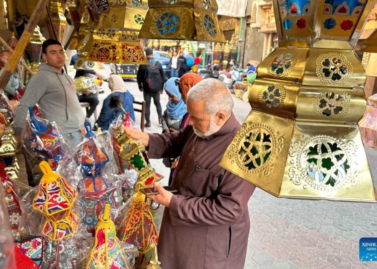 Soaring inflation hits lantern market in Egypt 1 - Egyptian Gazette