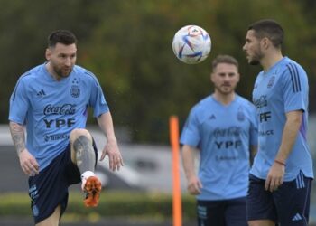 Messi ‘madness’ in Argentina as world champions play first match