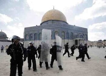 Israeli settlers storm Al Aqsa Mosque under protection of Israeli forces